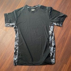 SG Edge, men’s small black/gray short sleeve shirt, activewear, new with tags